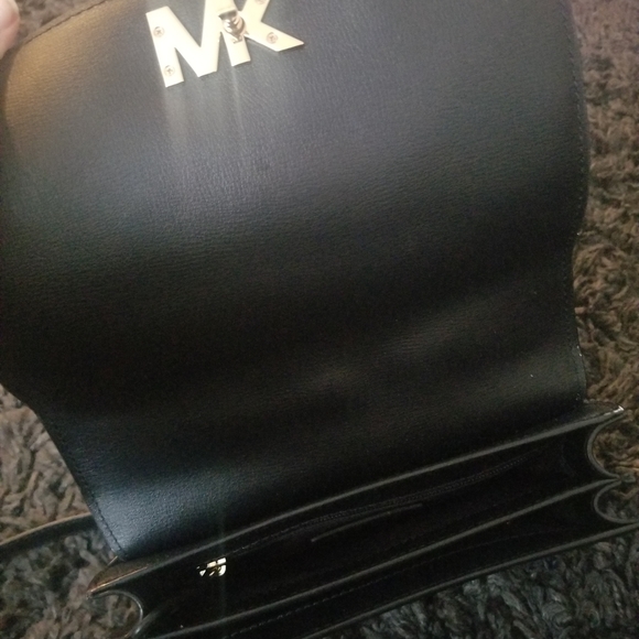 Michael kors crossbody - Picture 4 of 4